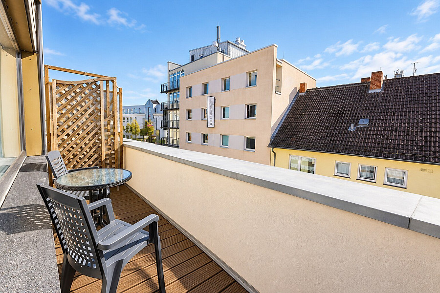Balkon eines Apartments – weitere Ansicht