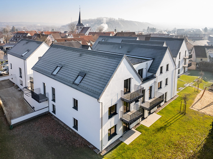 Luftaufnahme mit Blick auf Kirchheim – weitere Ansicht