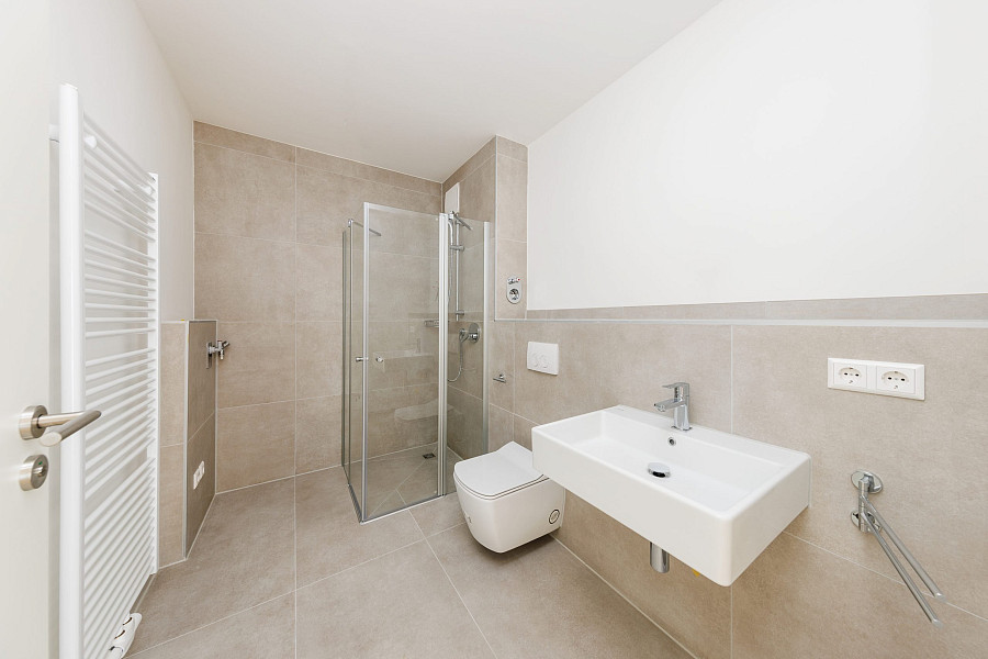 Badezimmer – weitere Ansicht
